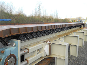 Pan conveyor